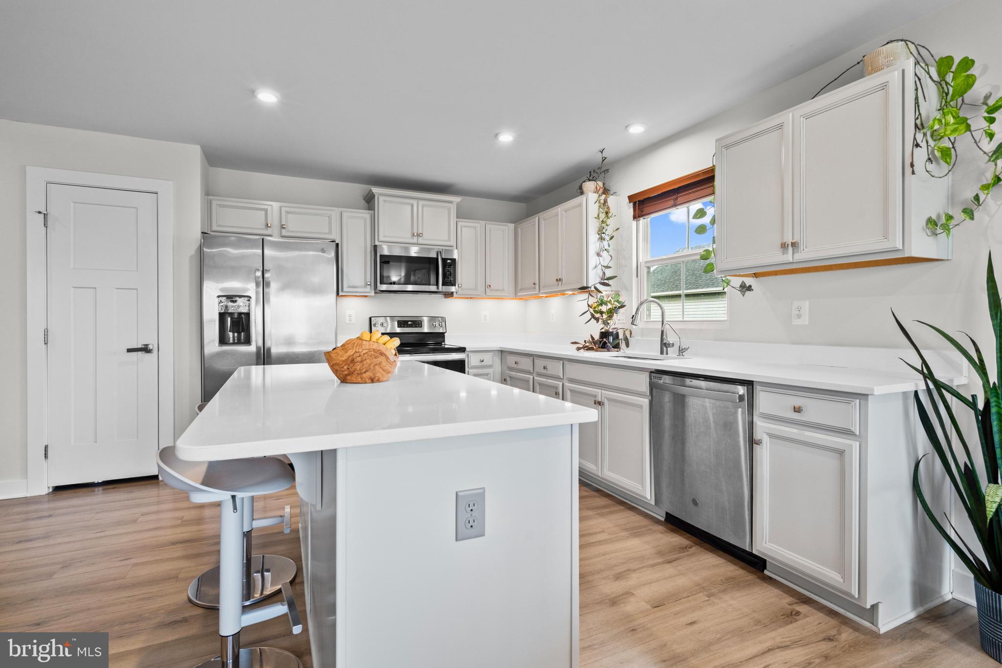 421 SWITCHGRASS COURT