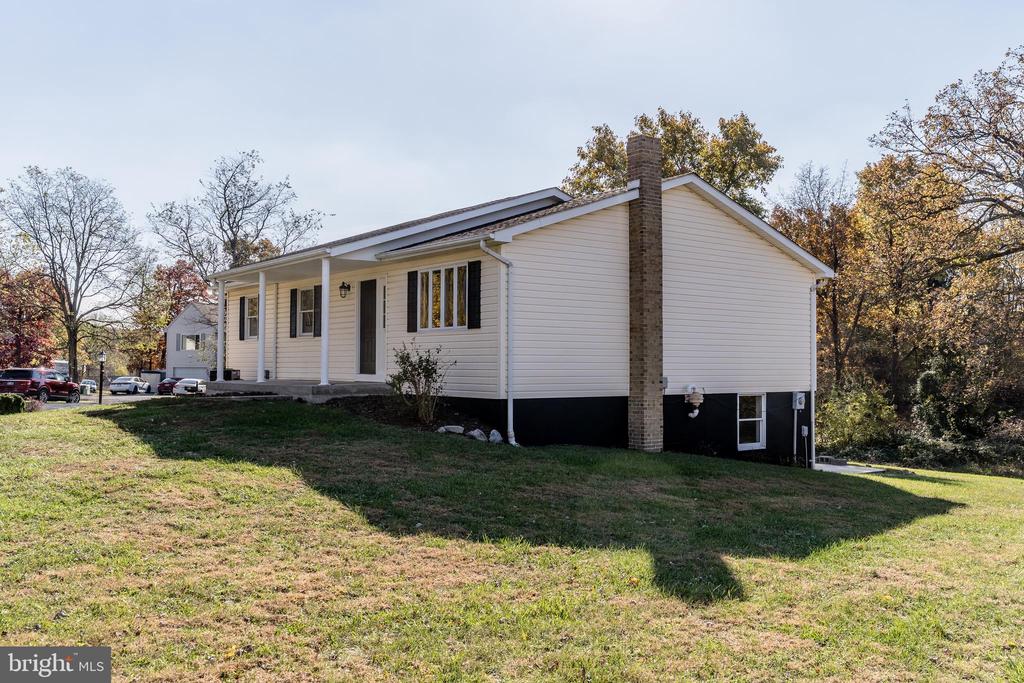 CLIFFORD DRIVE