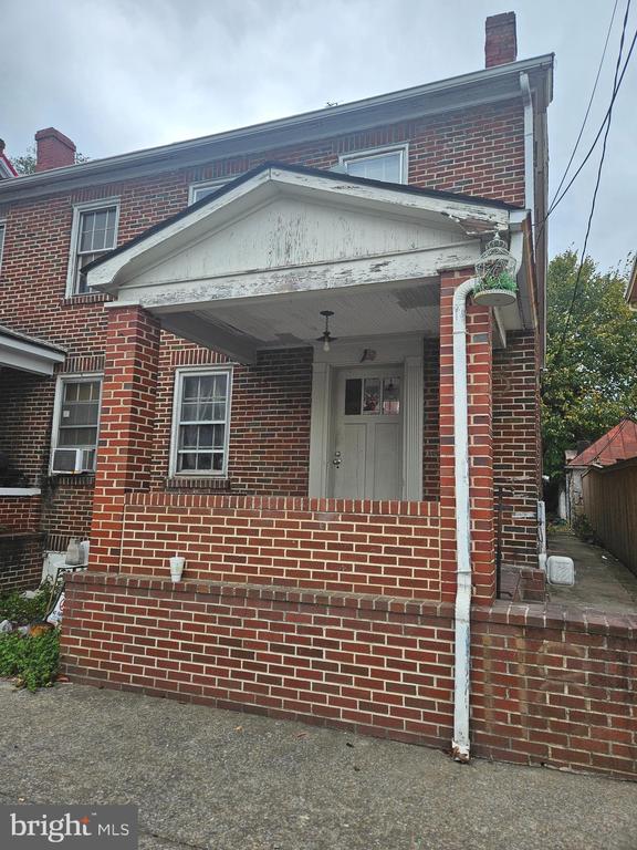 118 N MAPLE AVENUE