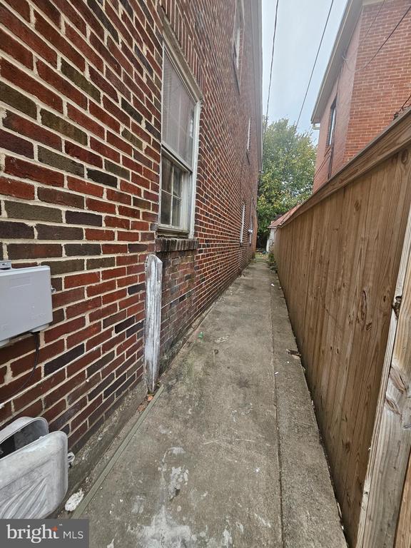118 N MAPLE AVENUE