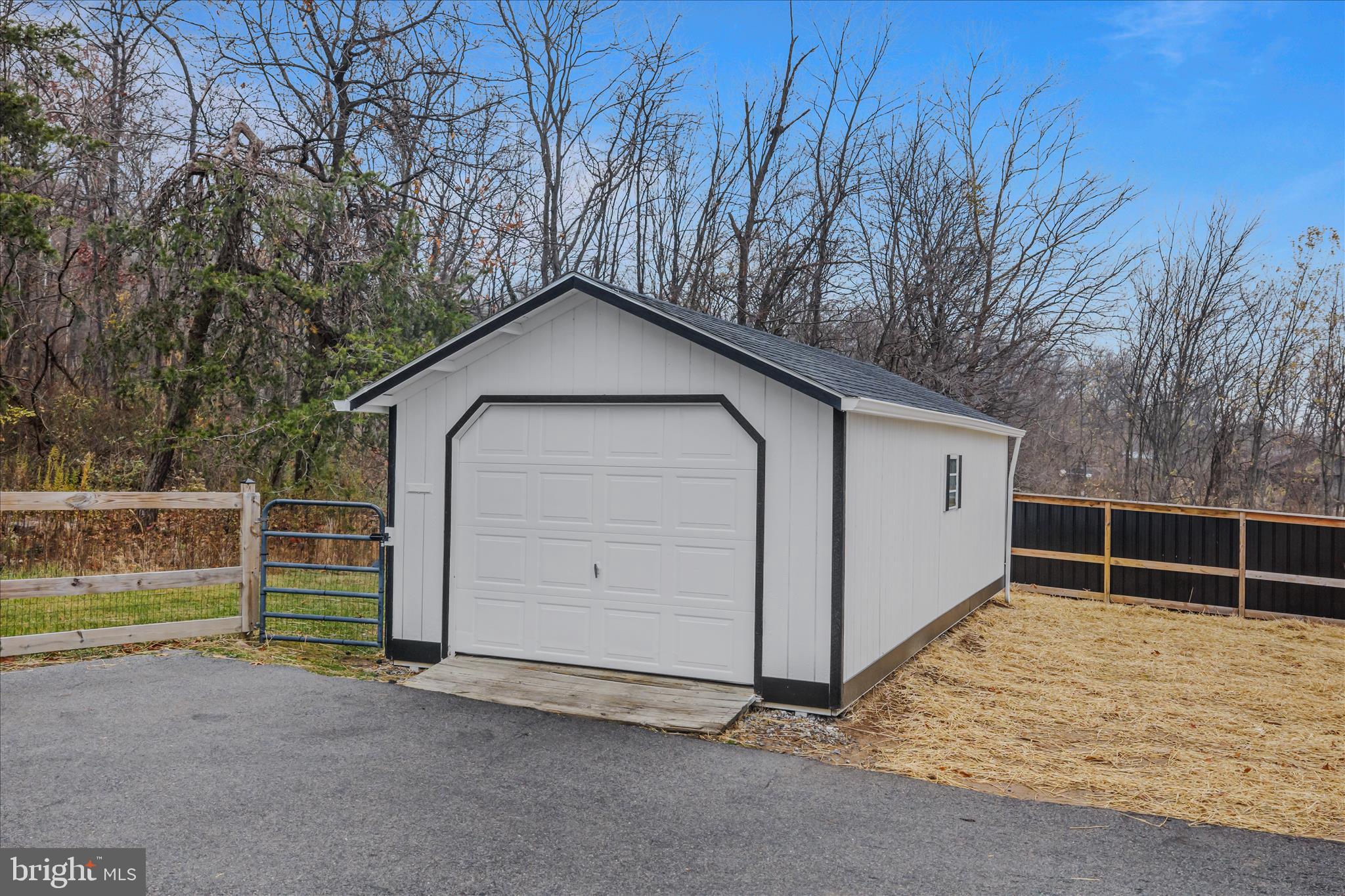 3032 DRY RUN ROAD