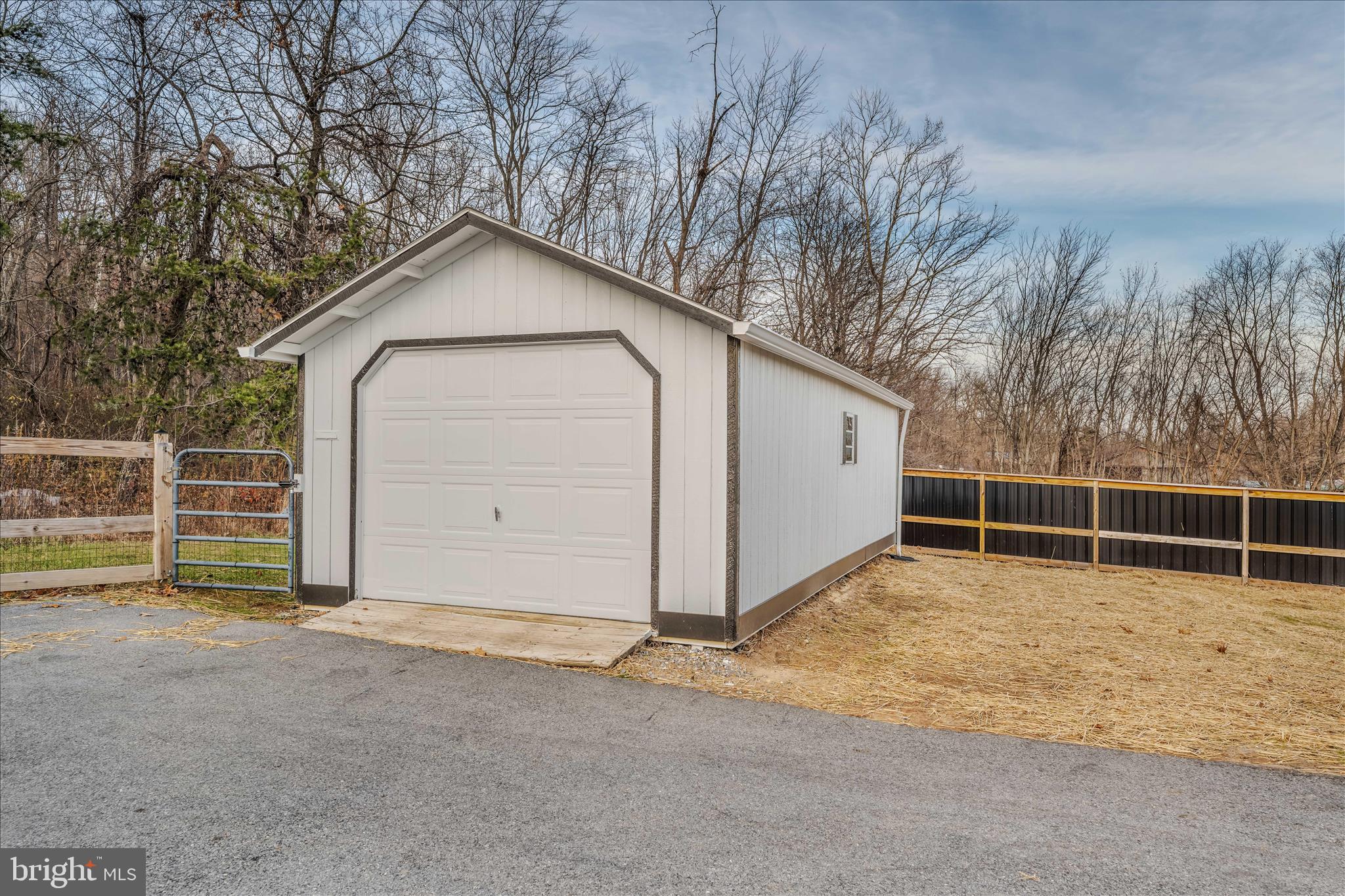 3032 DRY RUN ROAD