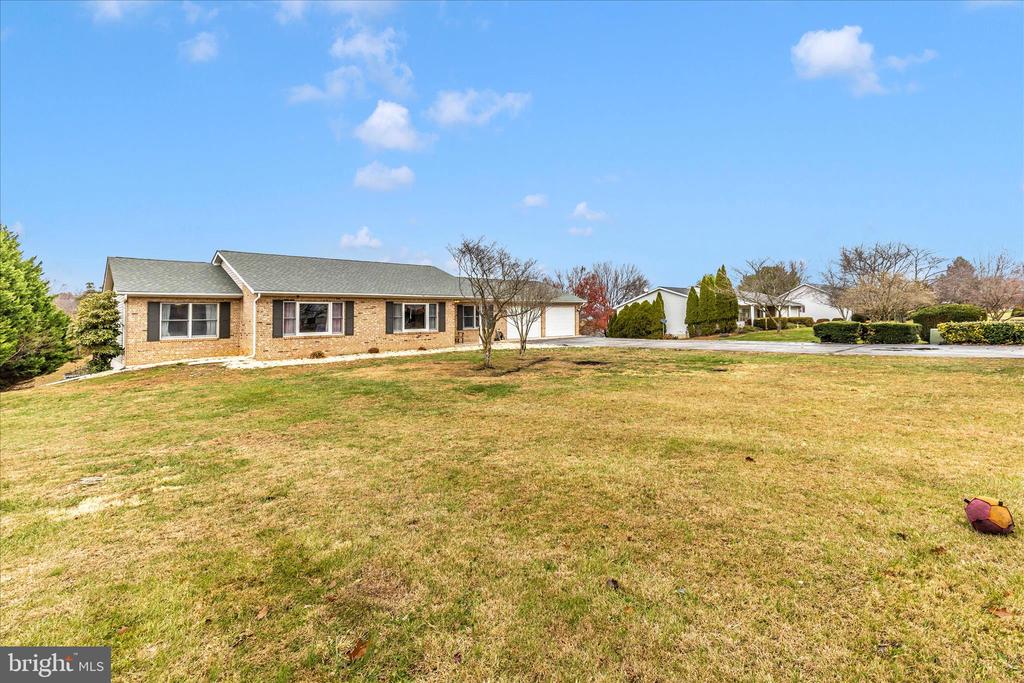126 GAME TRAIL ROAD