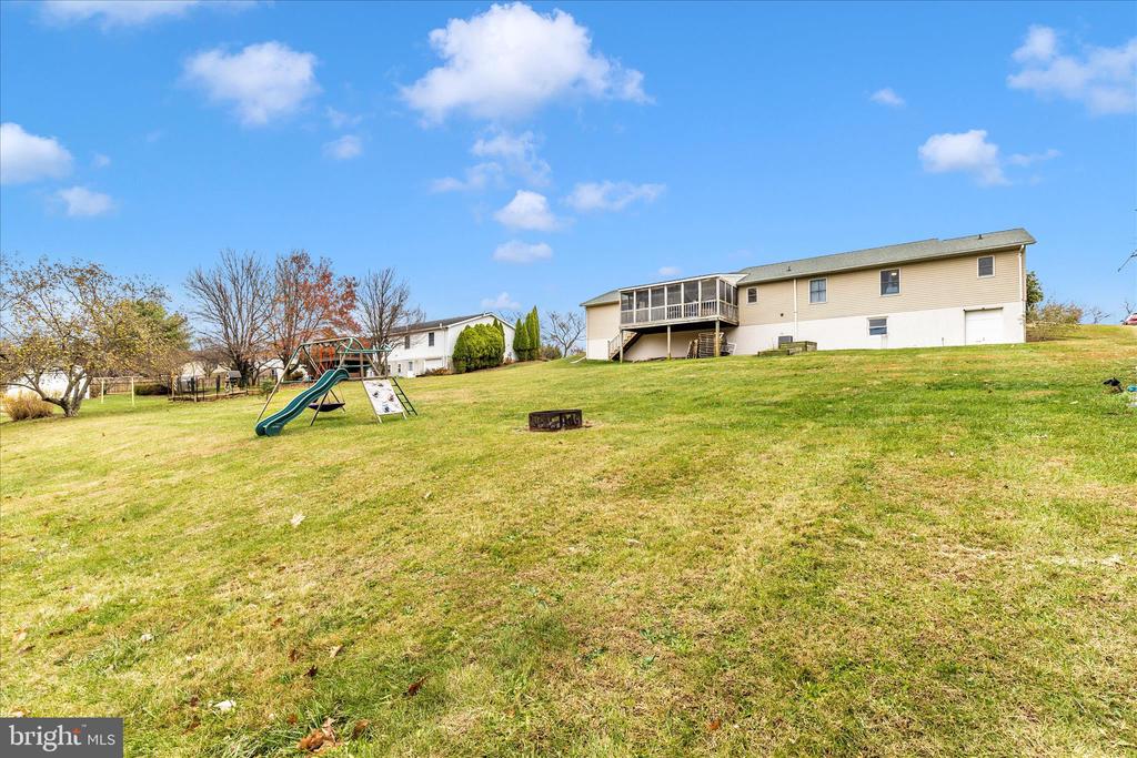 126 GAME TRAIL ROAD