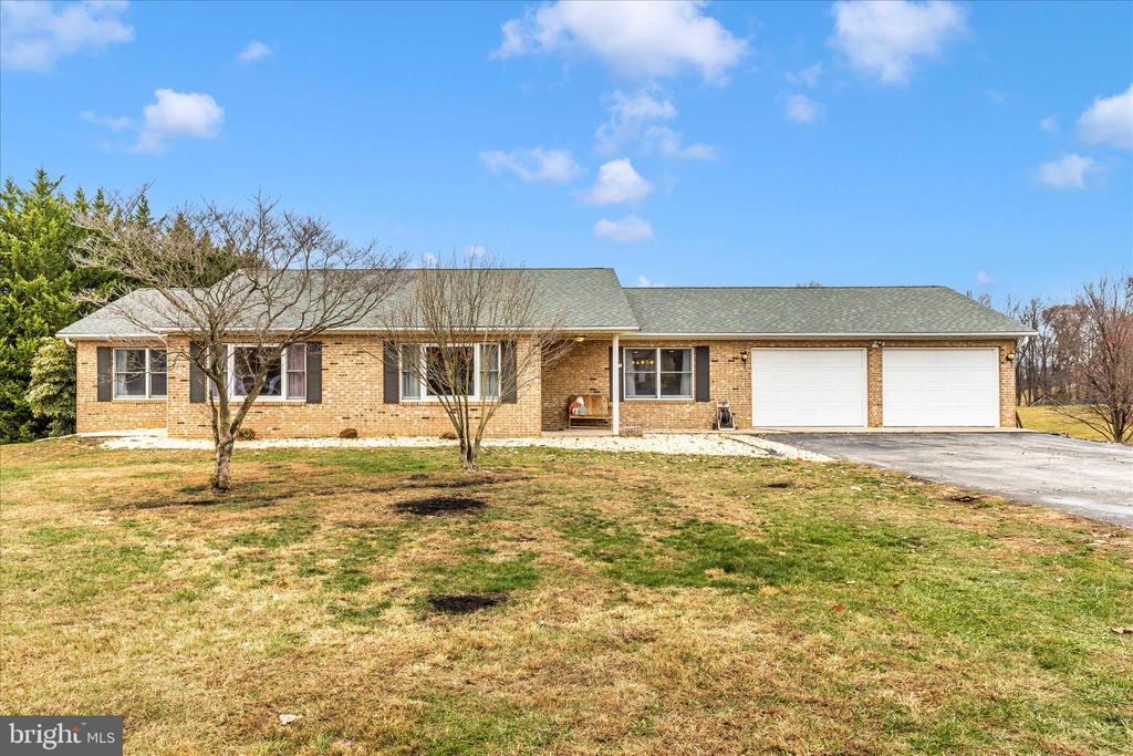 126 GAME TRAIL ROAD