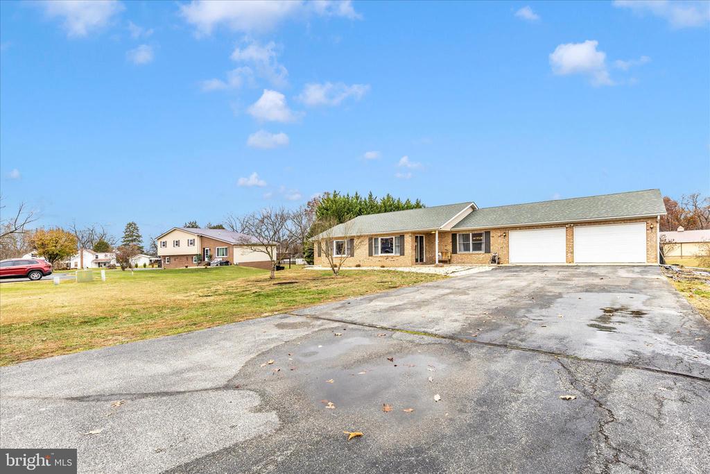126 GAME TRAIL ROAD