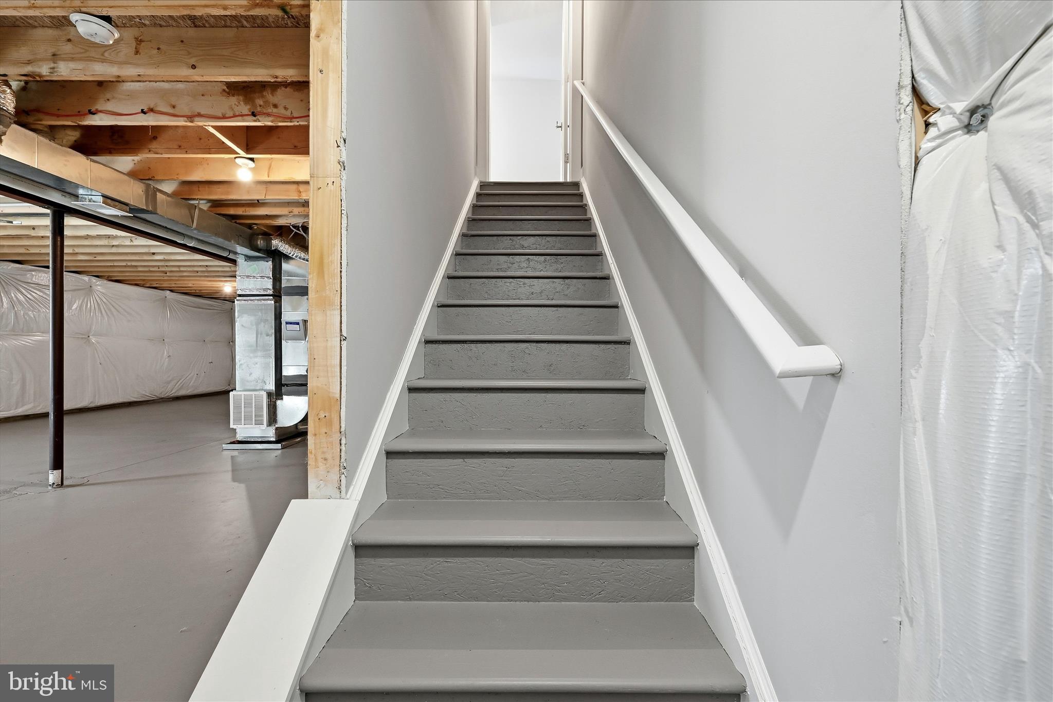 313 SWITCHGRASS COURT