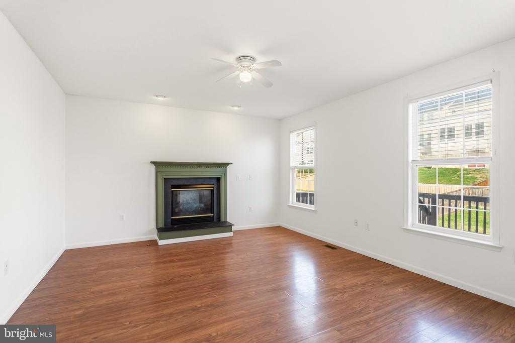 471 BENTLEY DRIVE