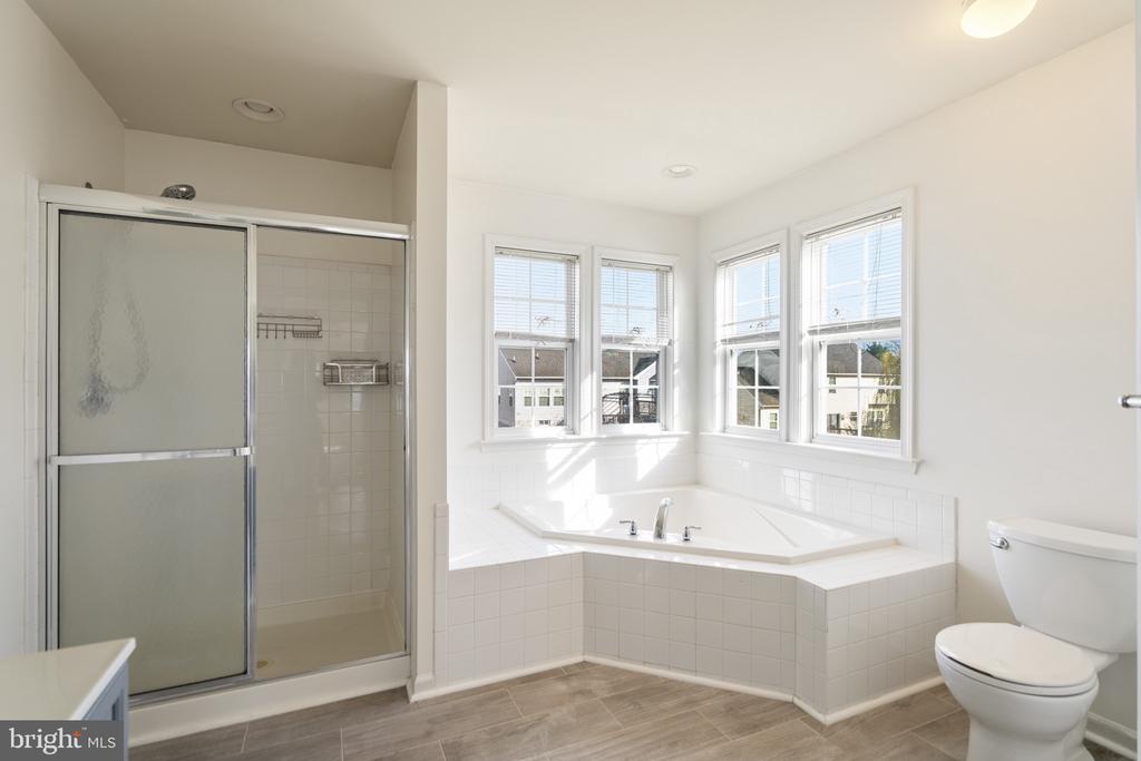 471 BENTLEY DRIVE