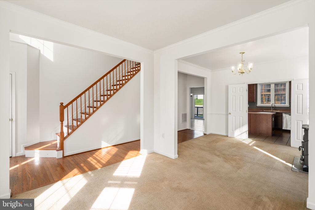 471 BENTLEY DRIVE