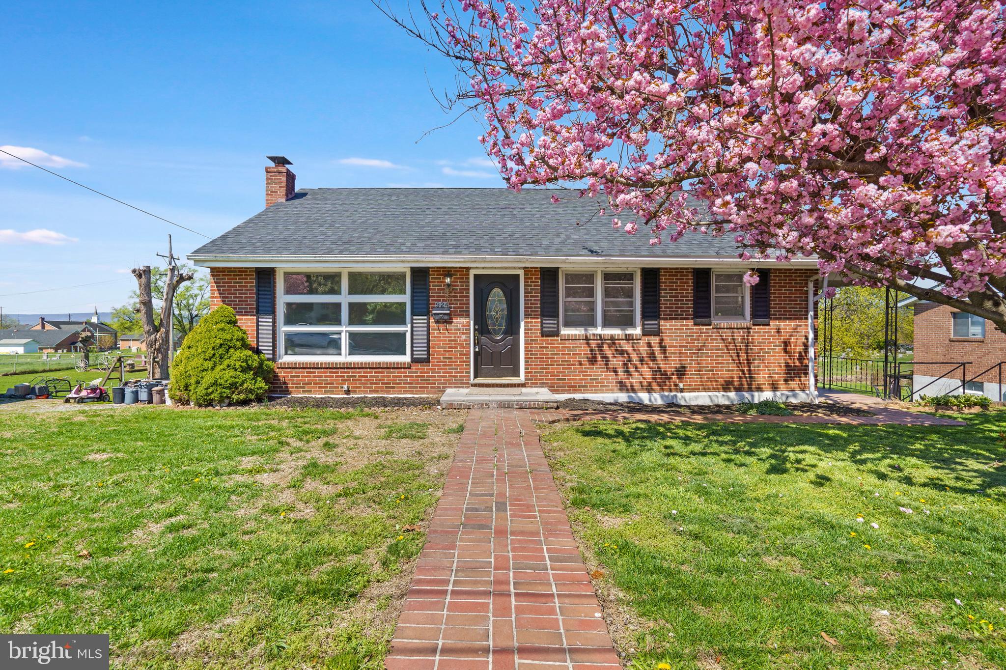 924 KAUFMAN AVENUE