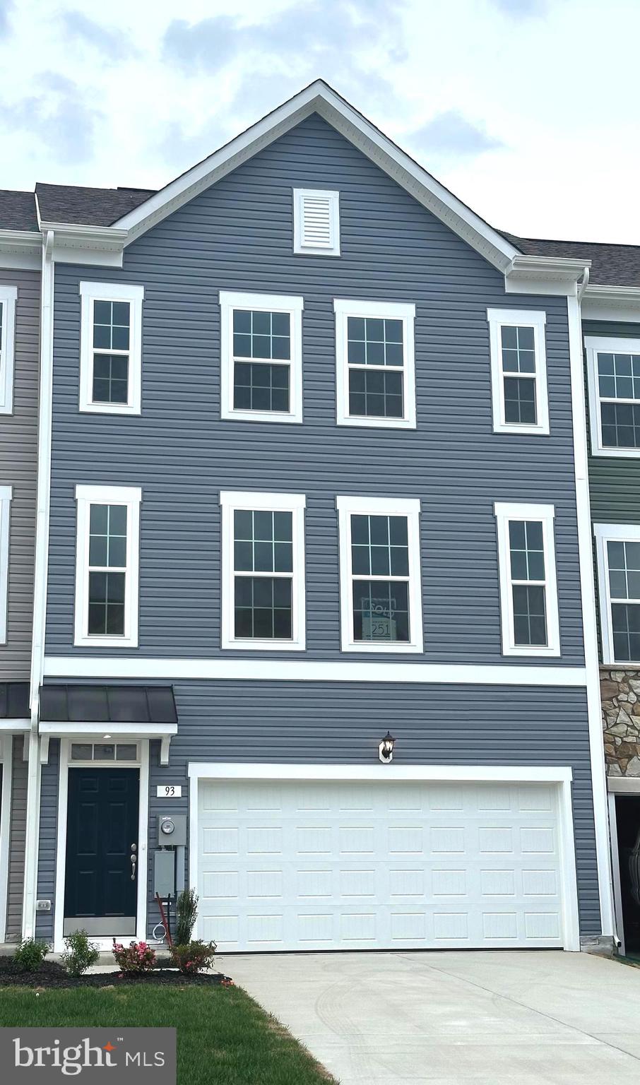 93 STAFFORD PL