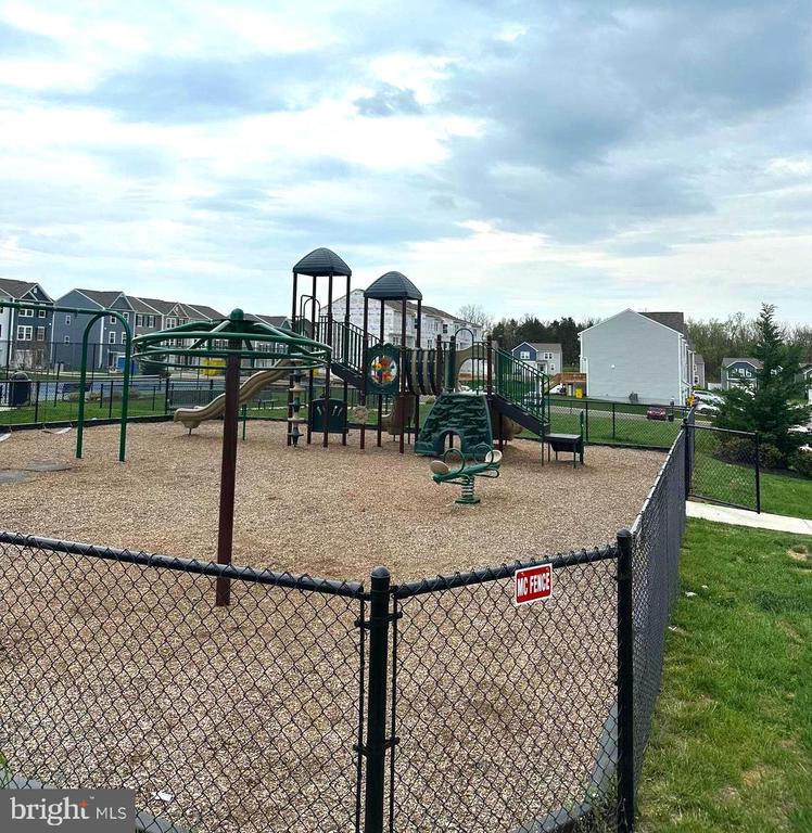 93 STAFFORD PL