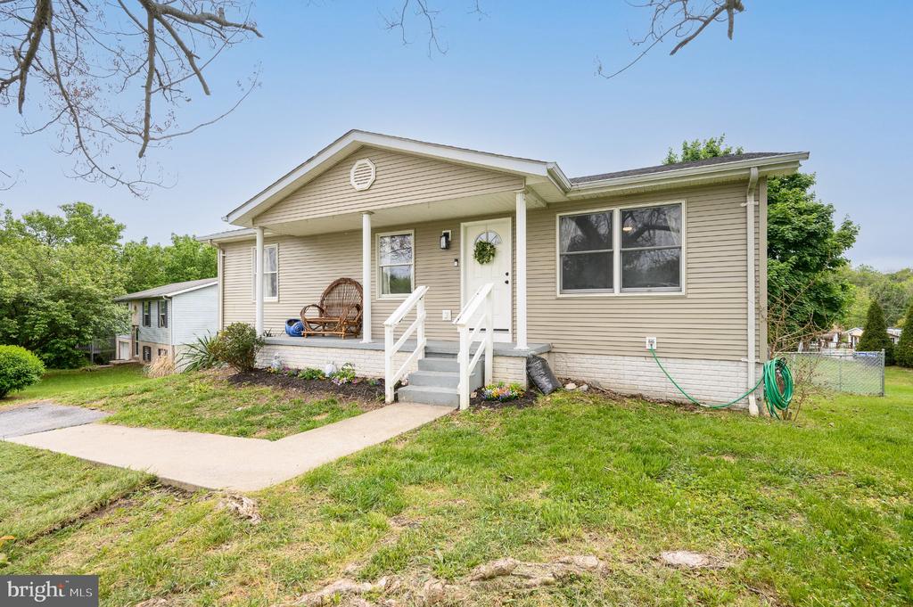 176 ELEMENTARY DRIVE