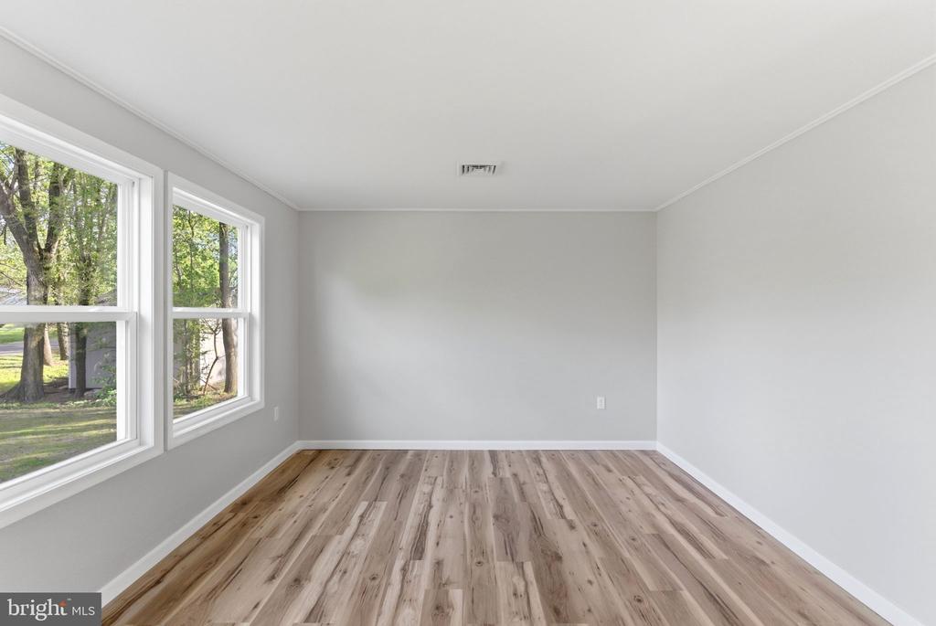 4 CAYMAN COURT