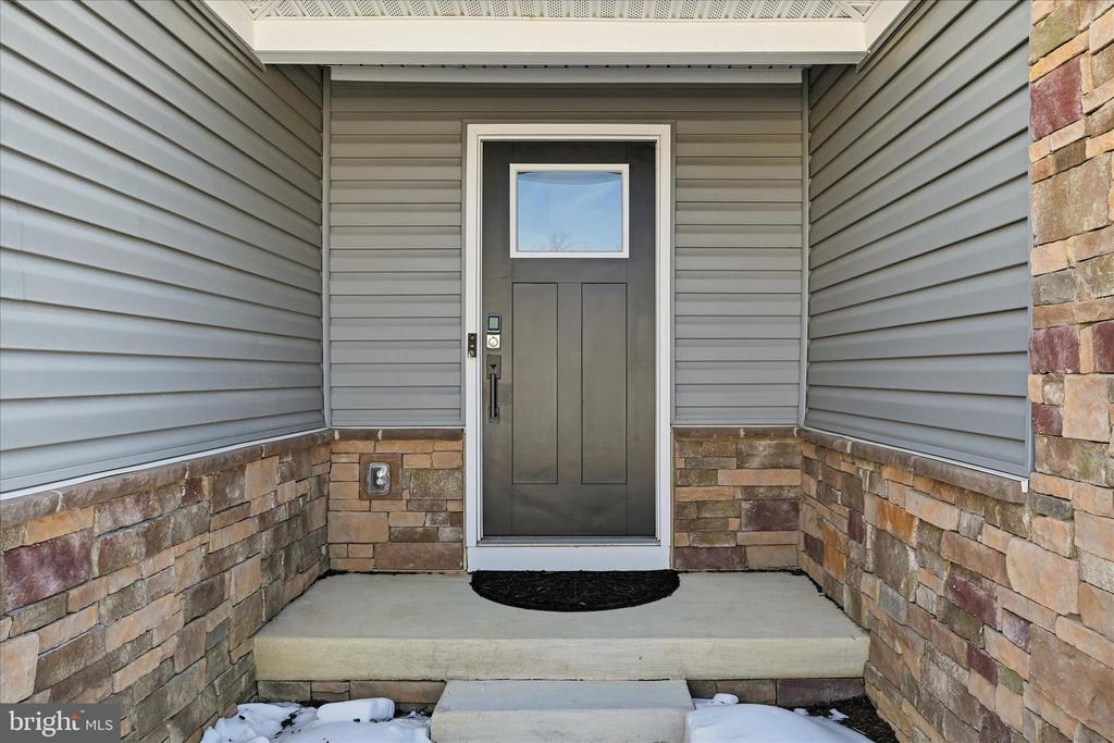 313 SWITCHGRASS COURT