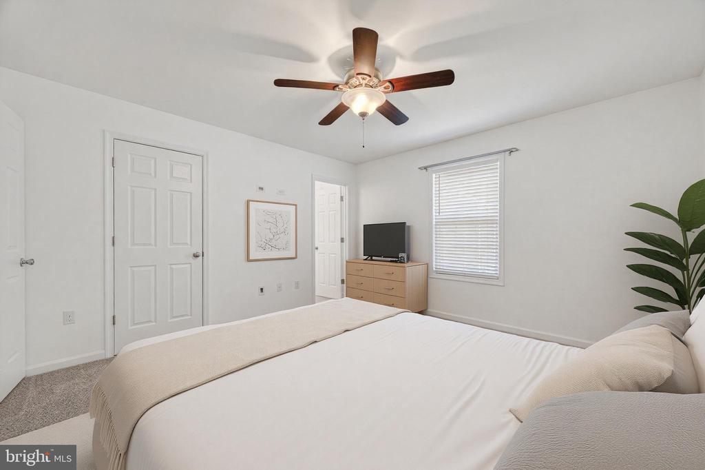 153 EISENHOWER CIRCLE