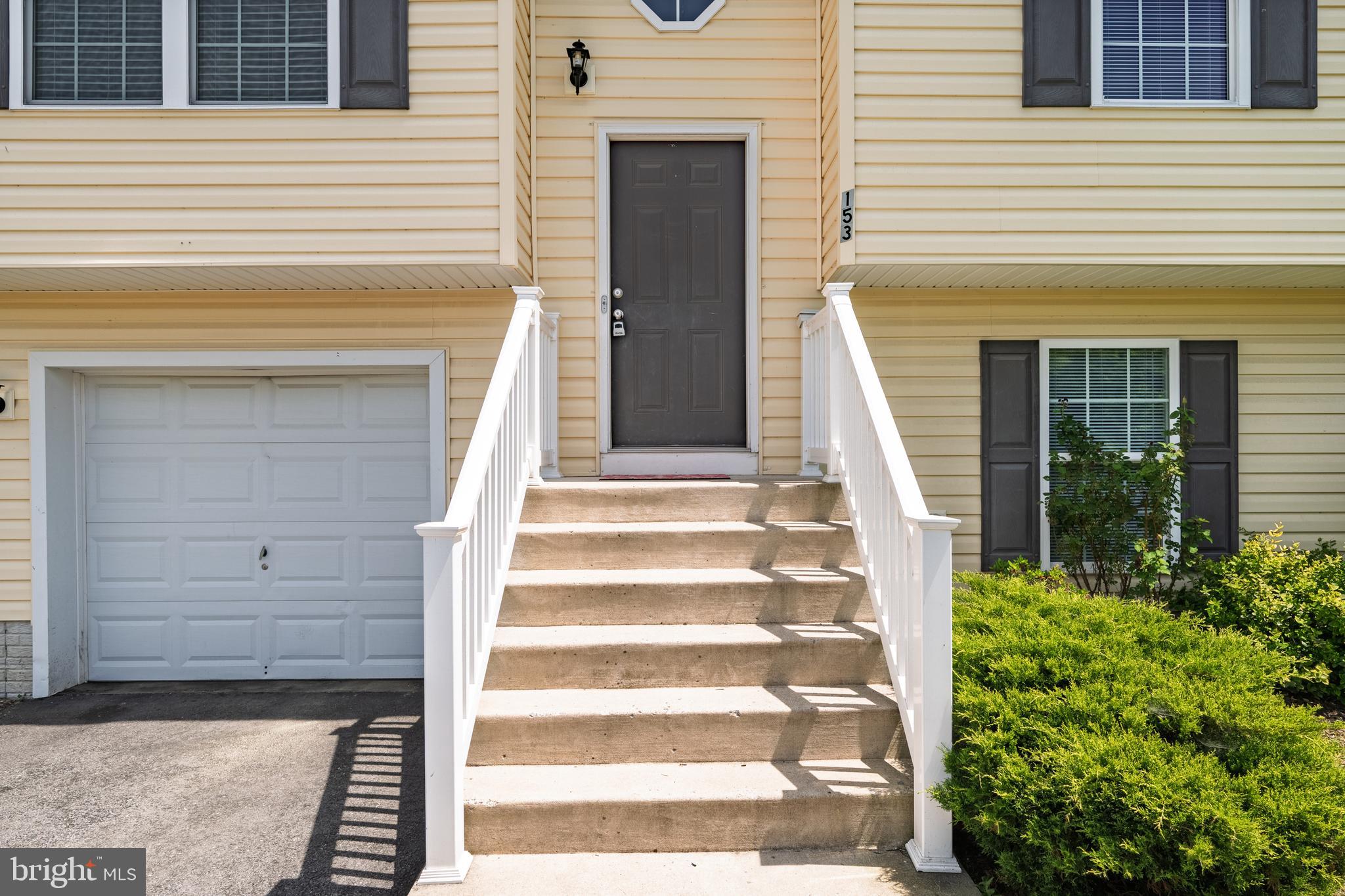 153 EISENHOWER CIRCLE