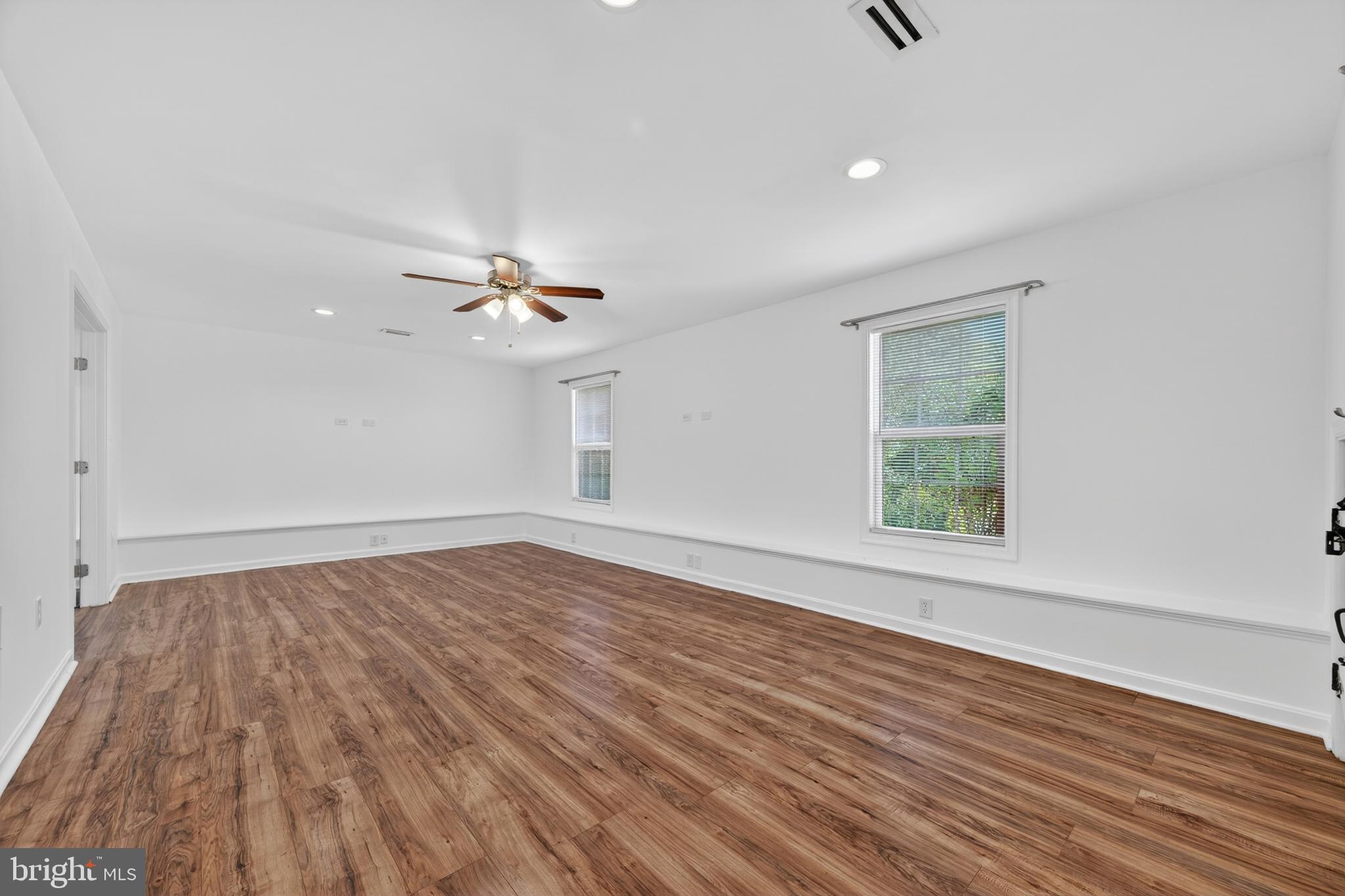 153 EISENHOWER CIRCLE