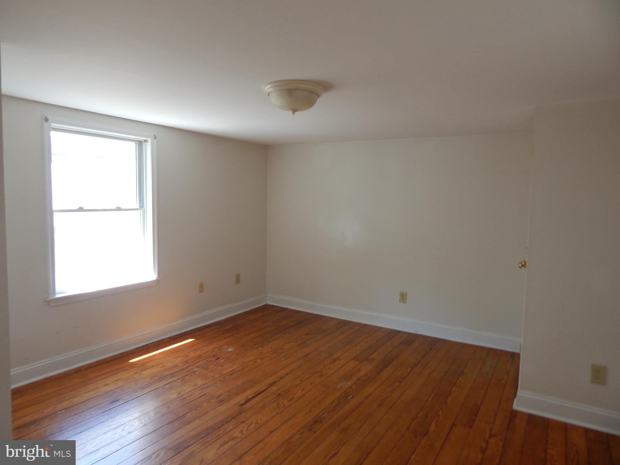 507 W JOHN STREET