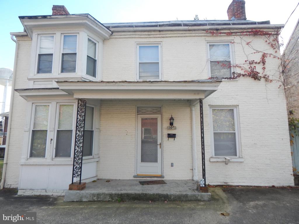 507 W JOHN STREET