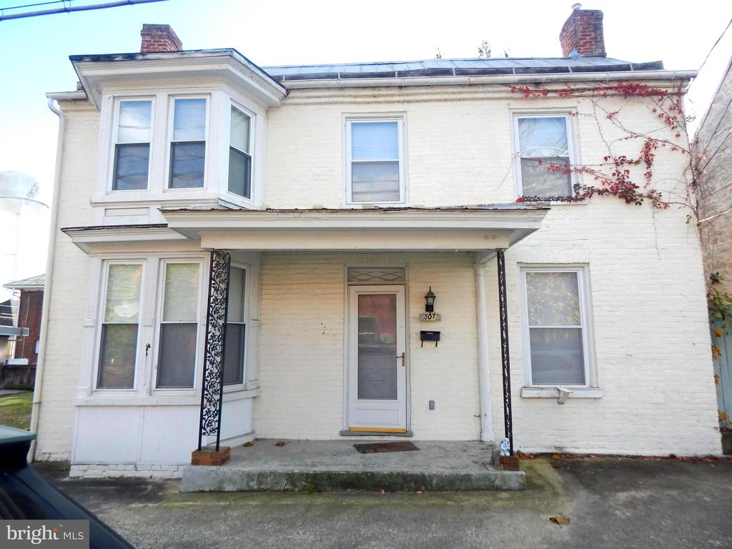 507 W JOHN STREET