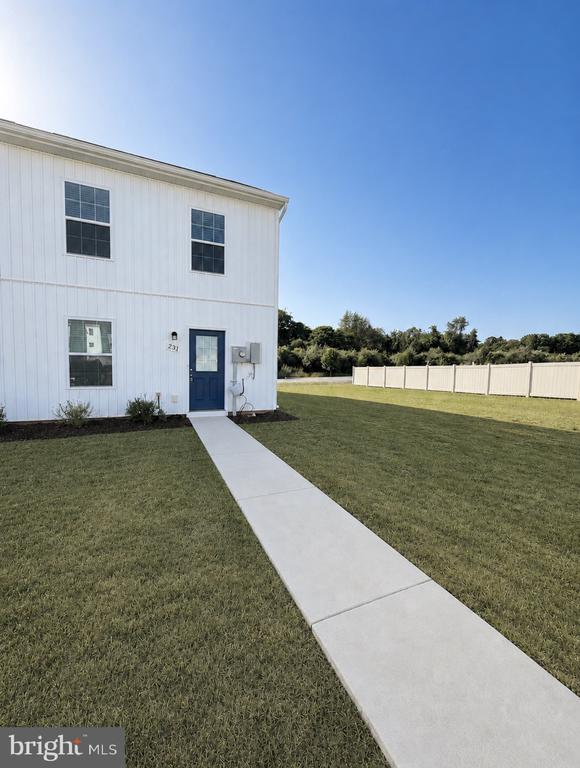 231 WHITE VIOLET WAY
