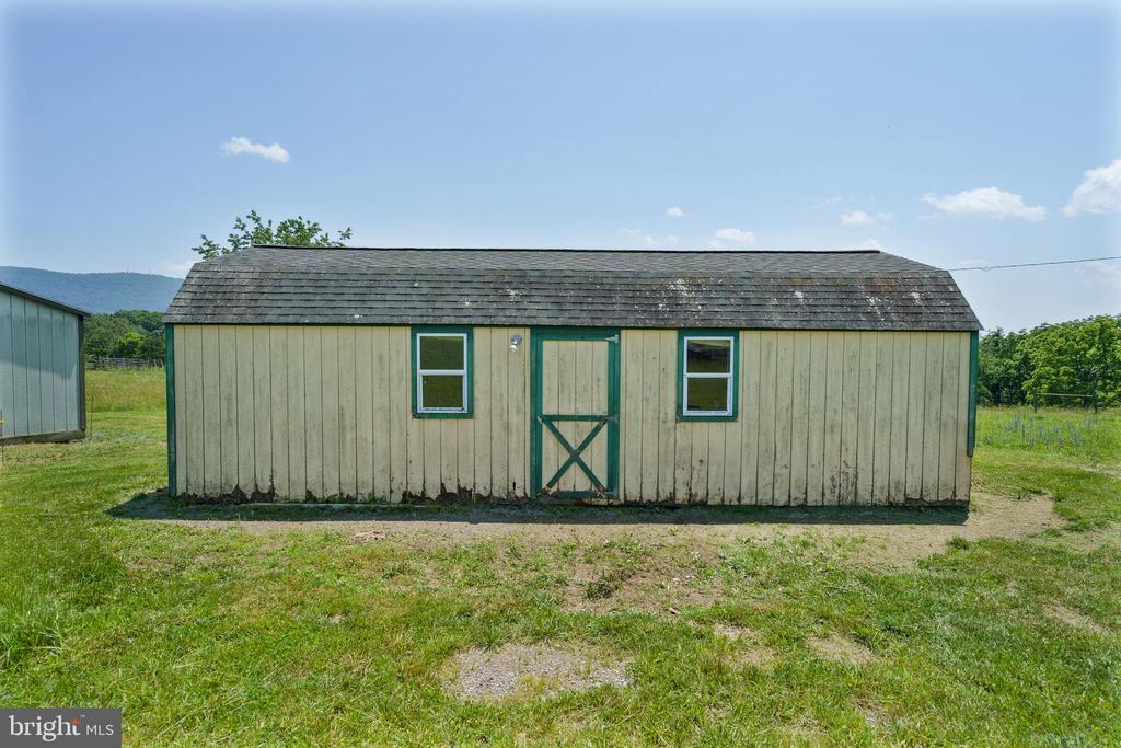 584 Hott Hill Rd