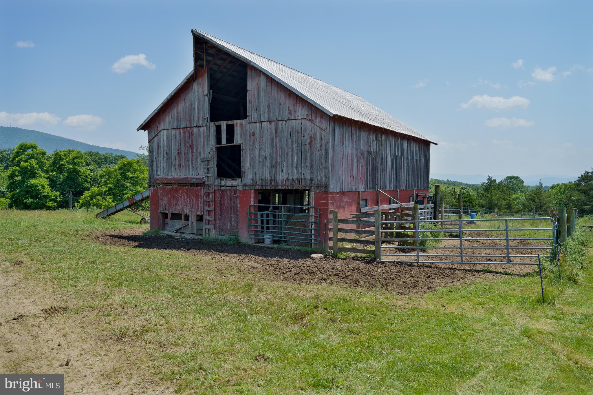 584 Hott Hill Rd