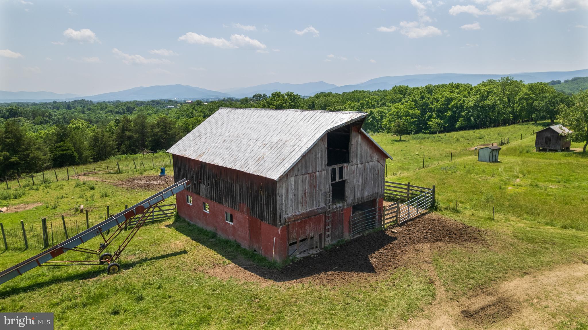 584 Hott Hill Rd