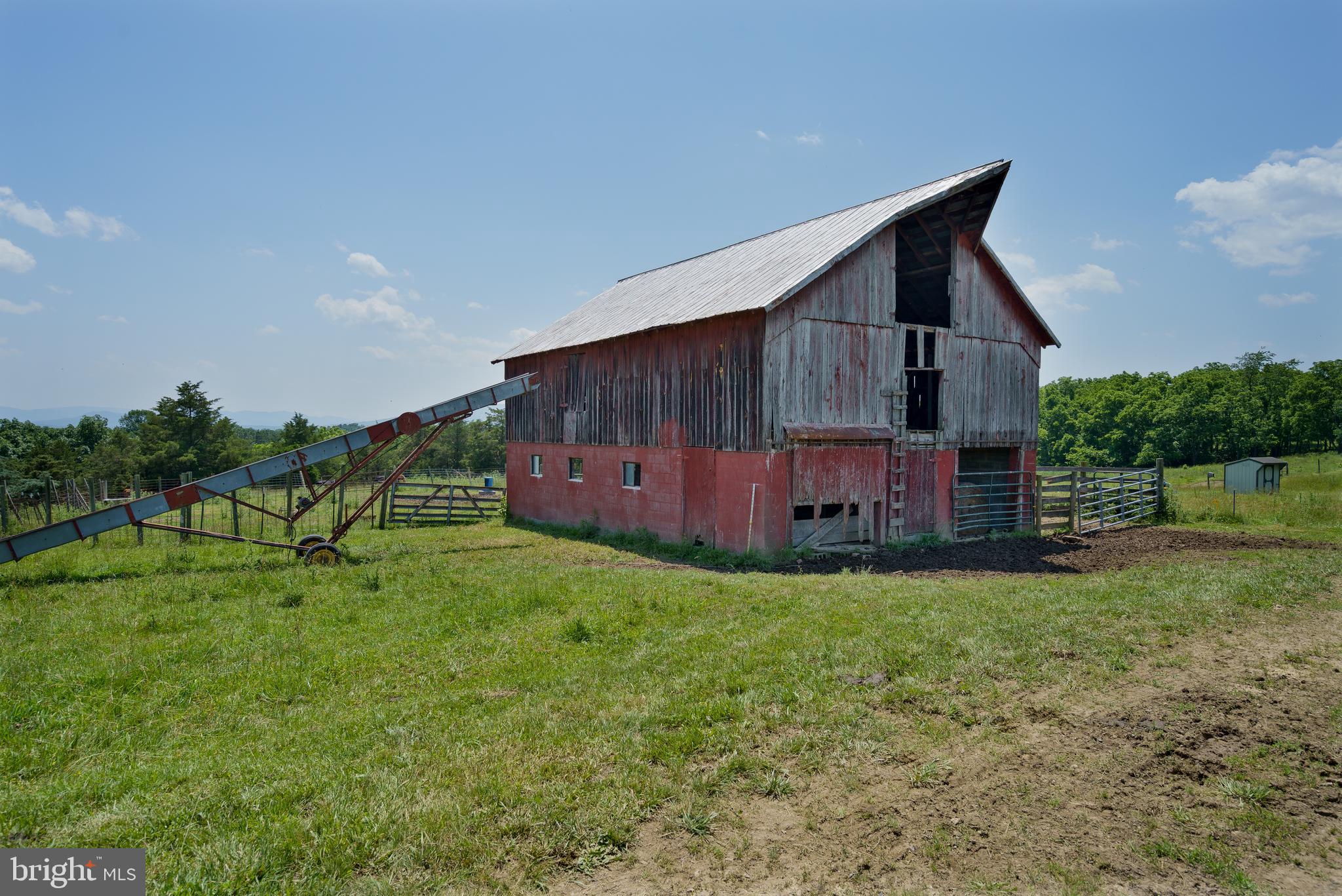 584 Hott Hill Rd