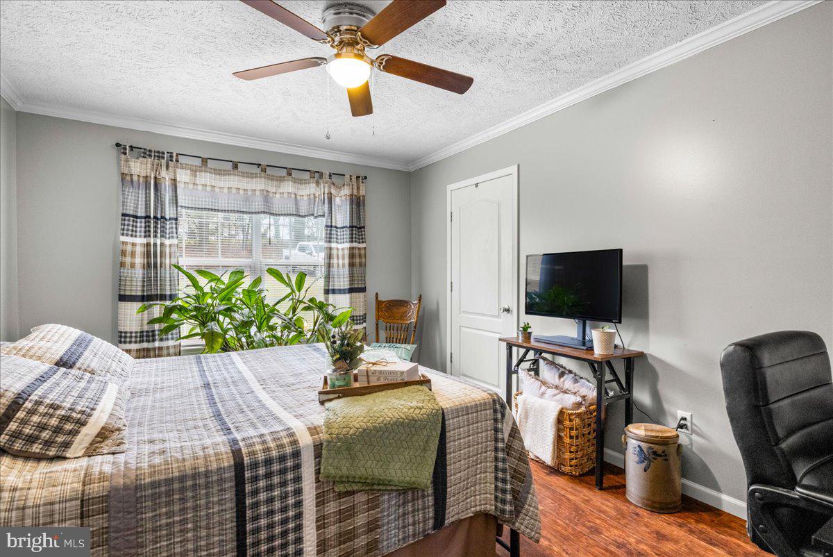 1633 Snyderville Rd