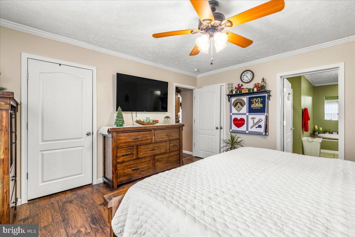 1633 Snyderville Rd