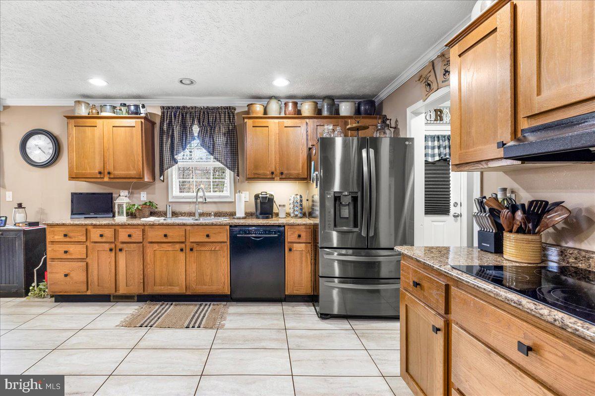 1633 Snyderville Rd
