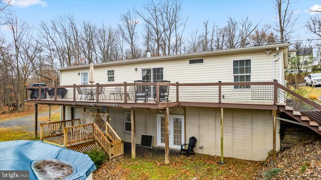 1633 Snyderville Rd