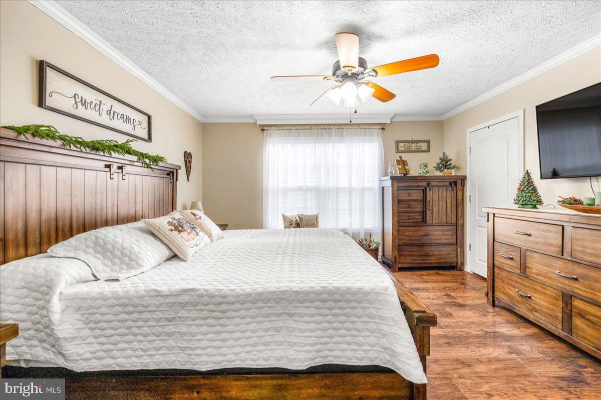 1633 Snyderville Rd