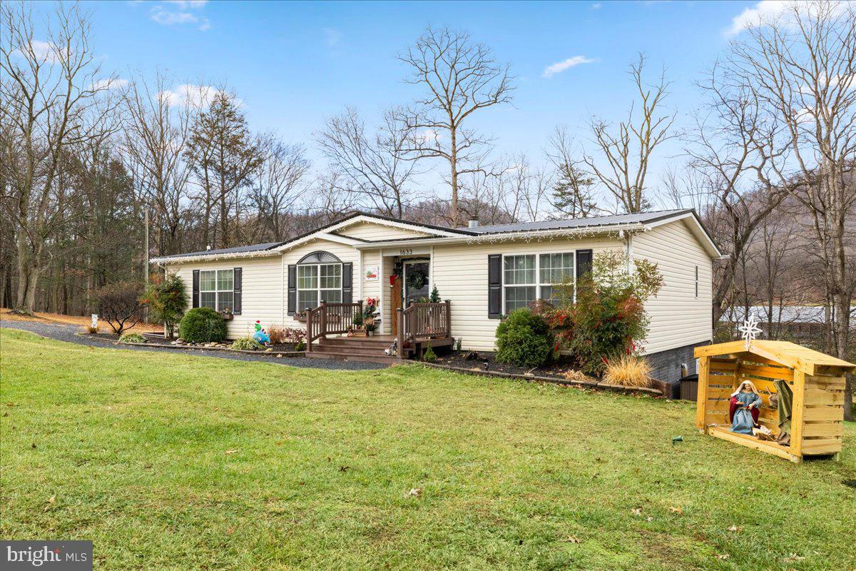 1633 Snyderville Rd