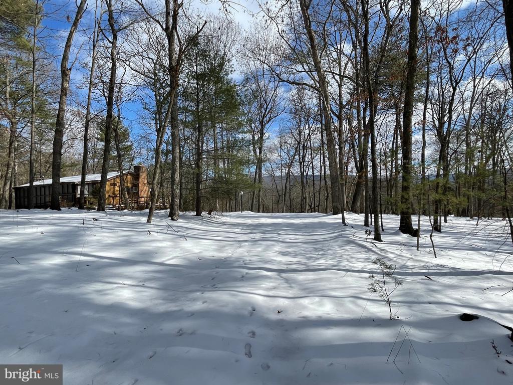 633 Snyders Ridge Rd