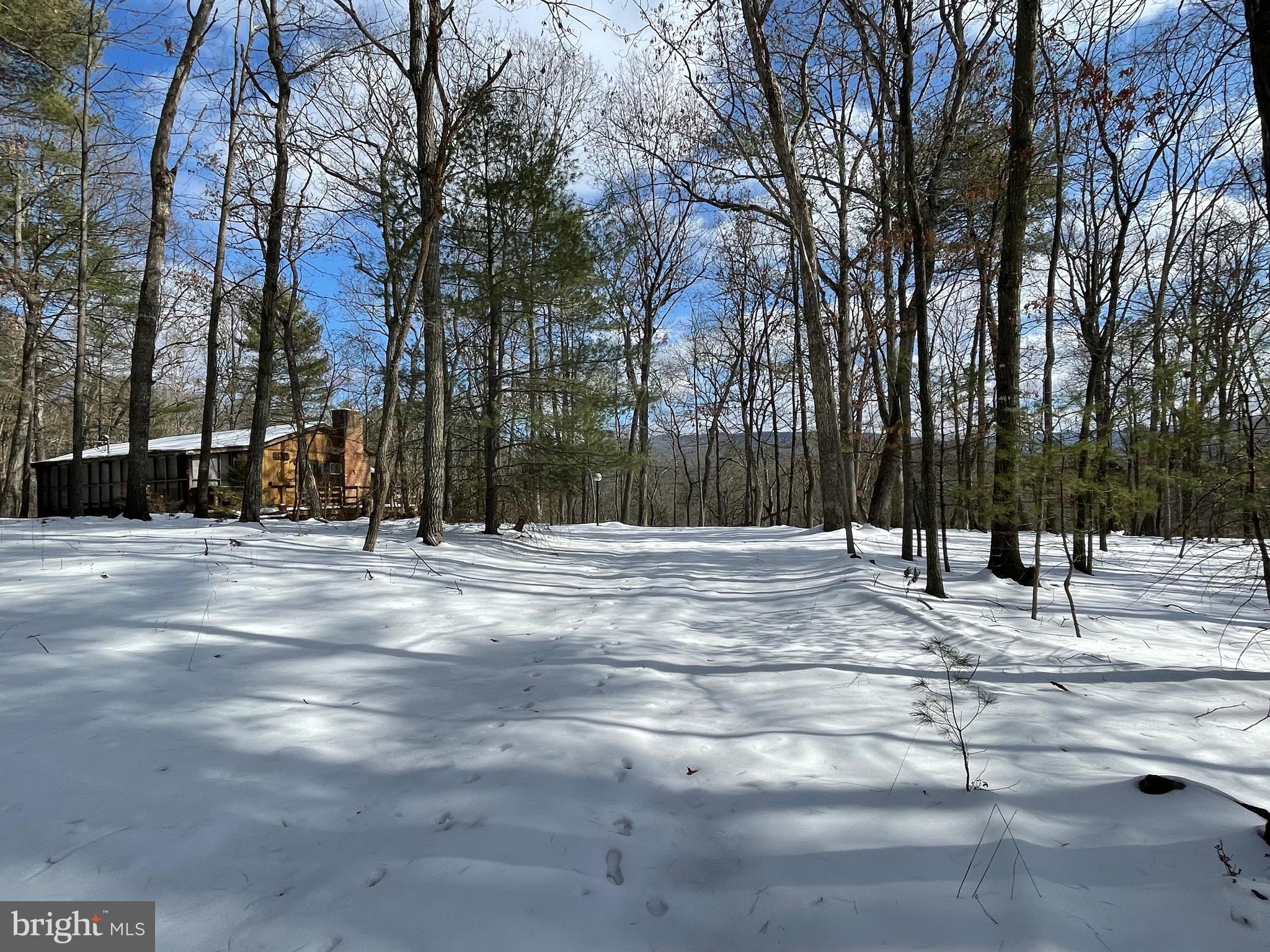633 Snyders Ridge Rd