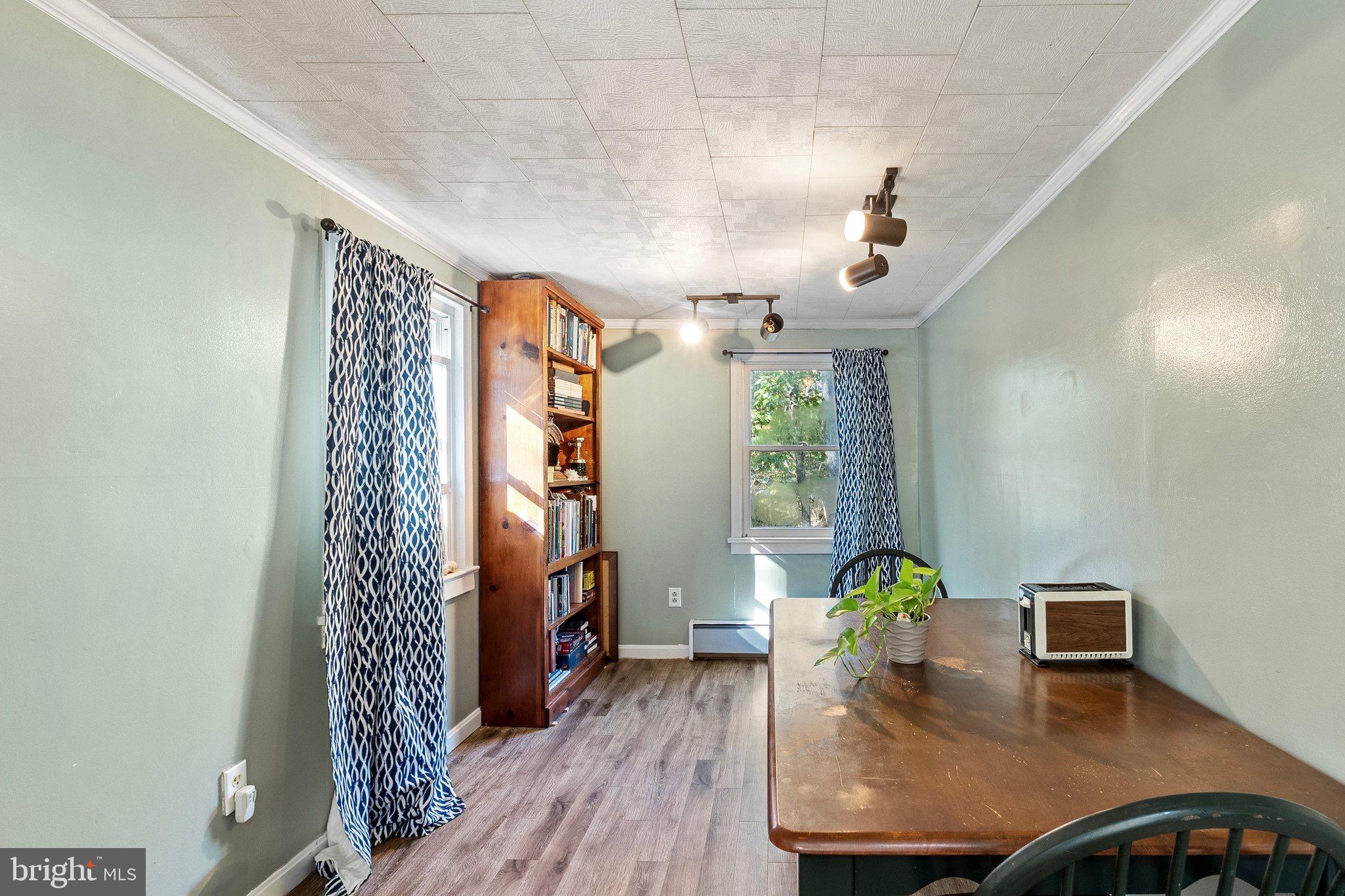1454 PIN OAK ROAD