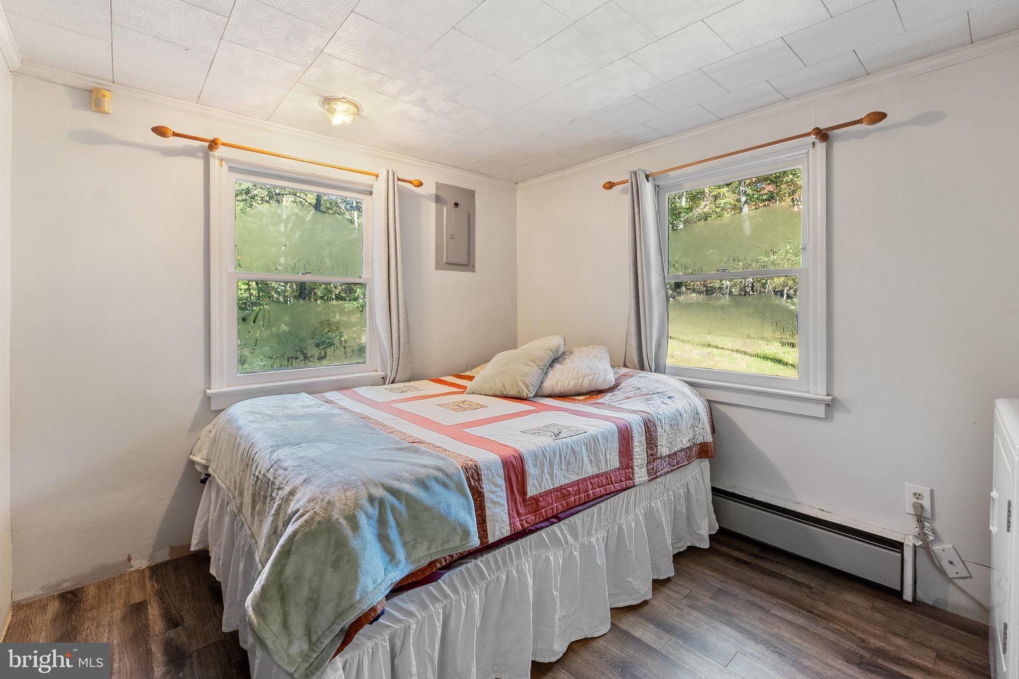1454 PIN OAK ROAD
