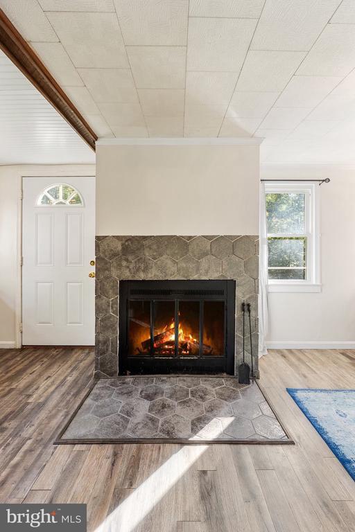 1454 PIN OAK ROAD