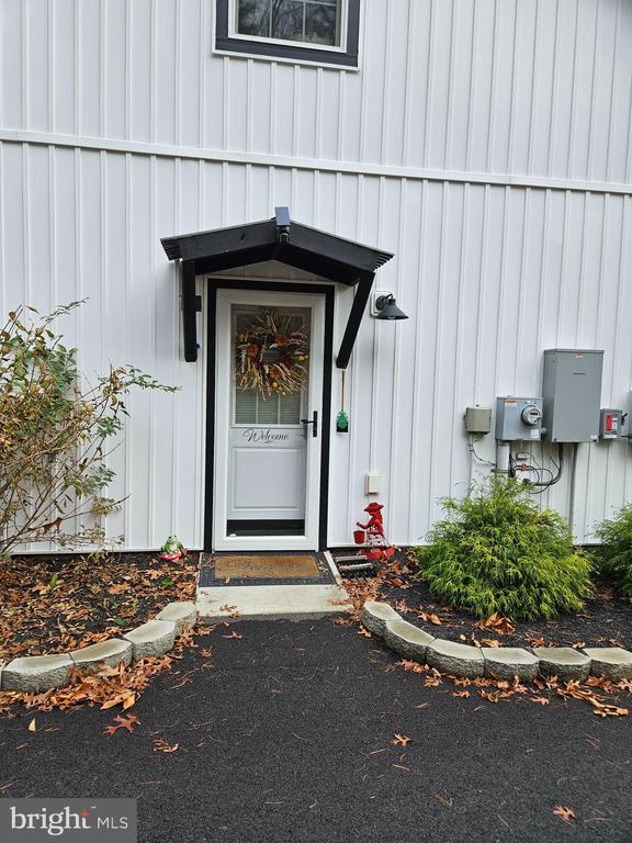448 FALLS RD