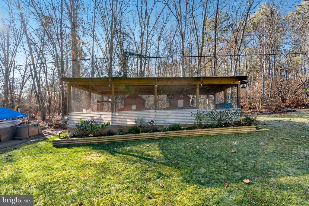448 FALLS RD