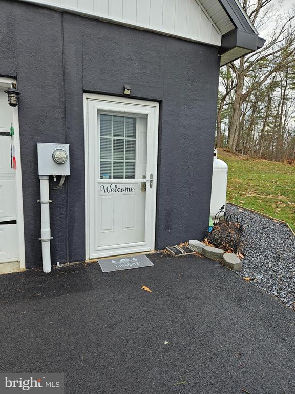 448 FALLS RD