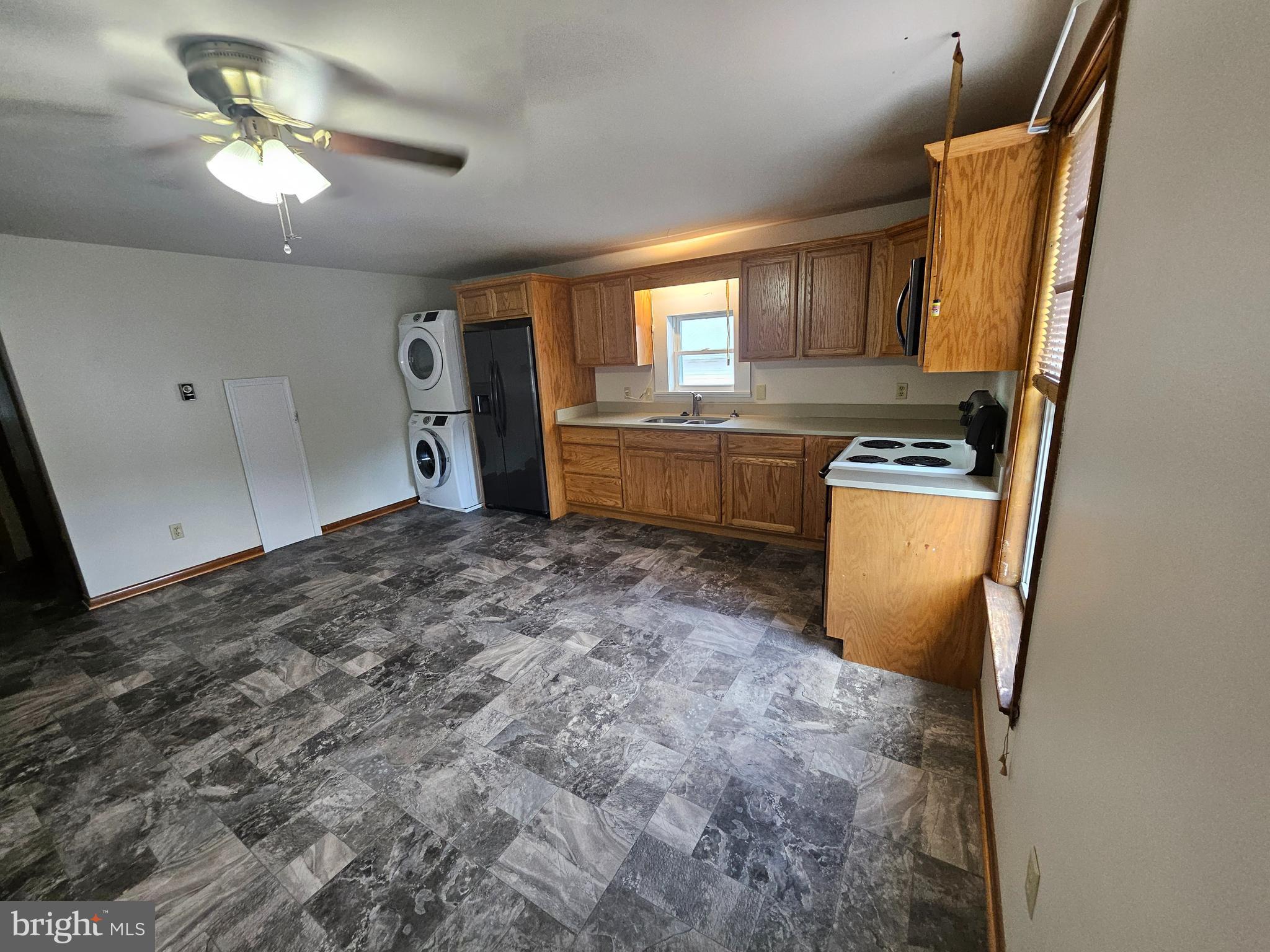 449 Harmison Ln