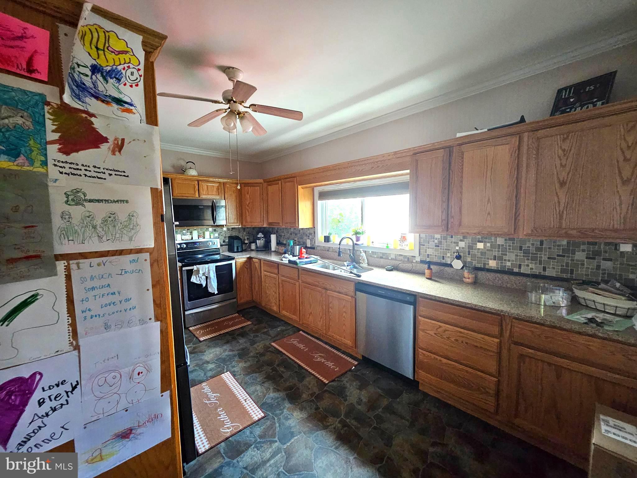 449 Harmison Ln