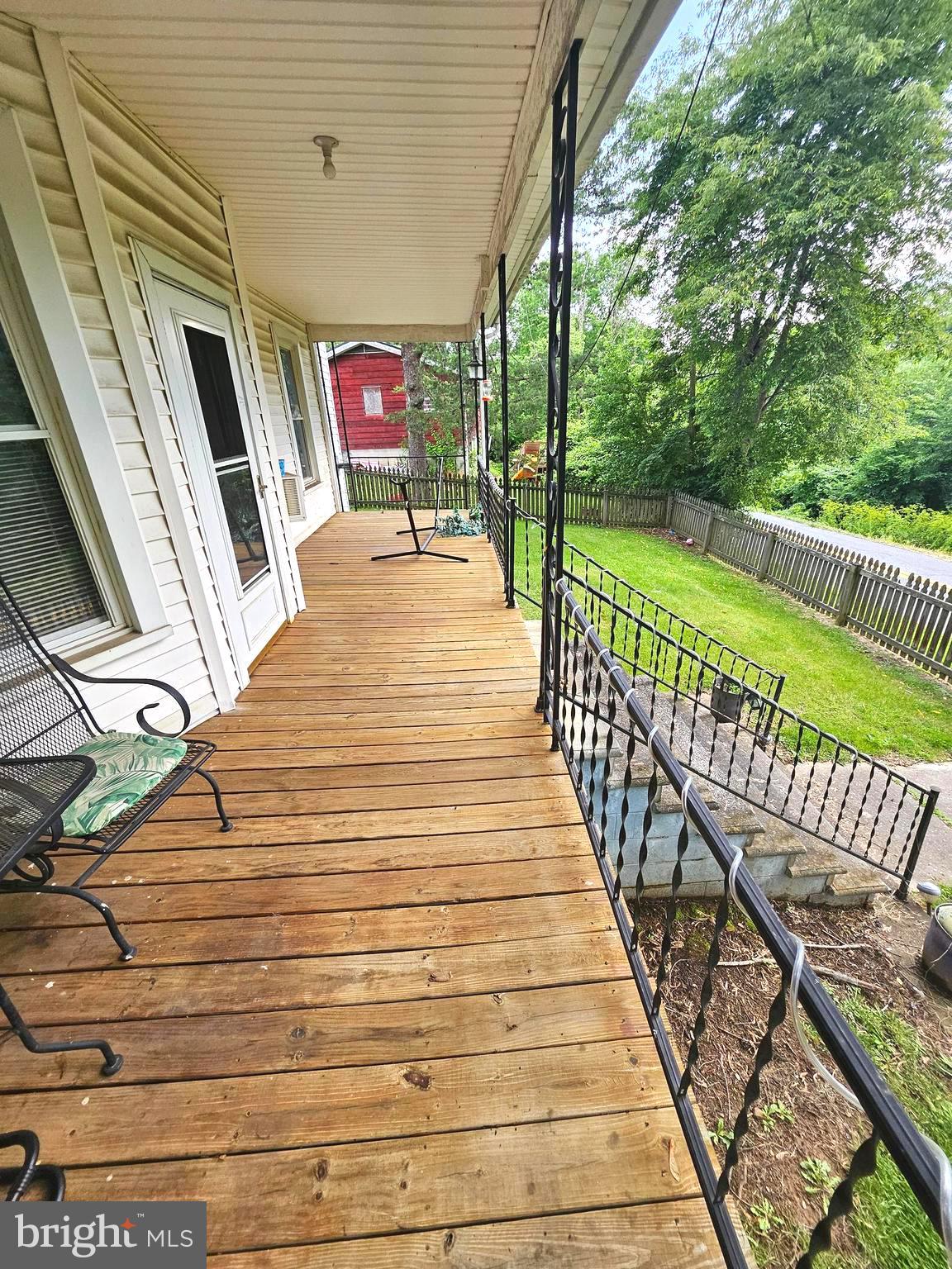 449 Harmison Ln