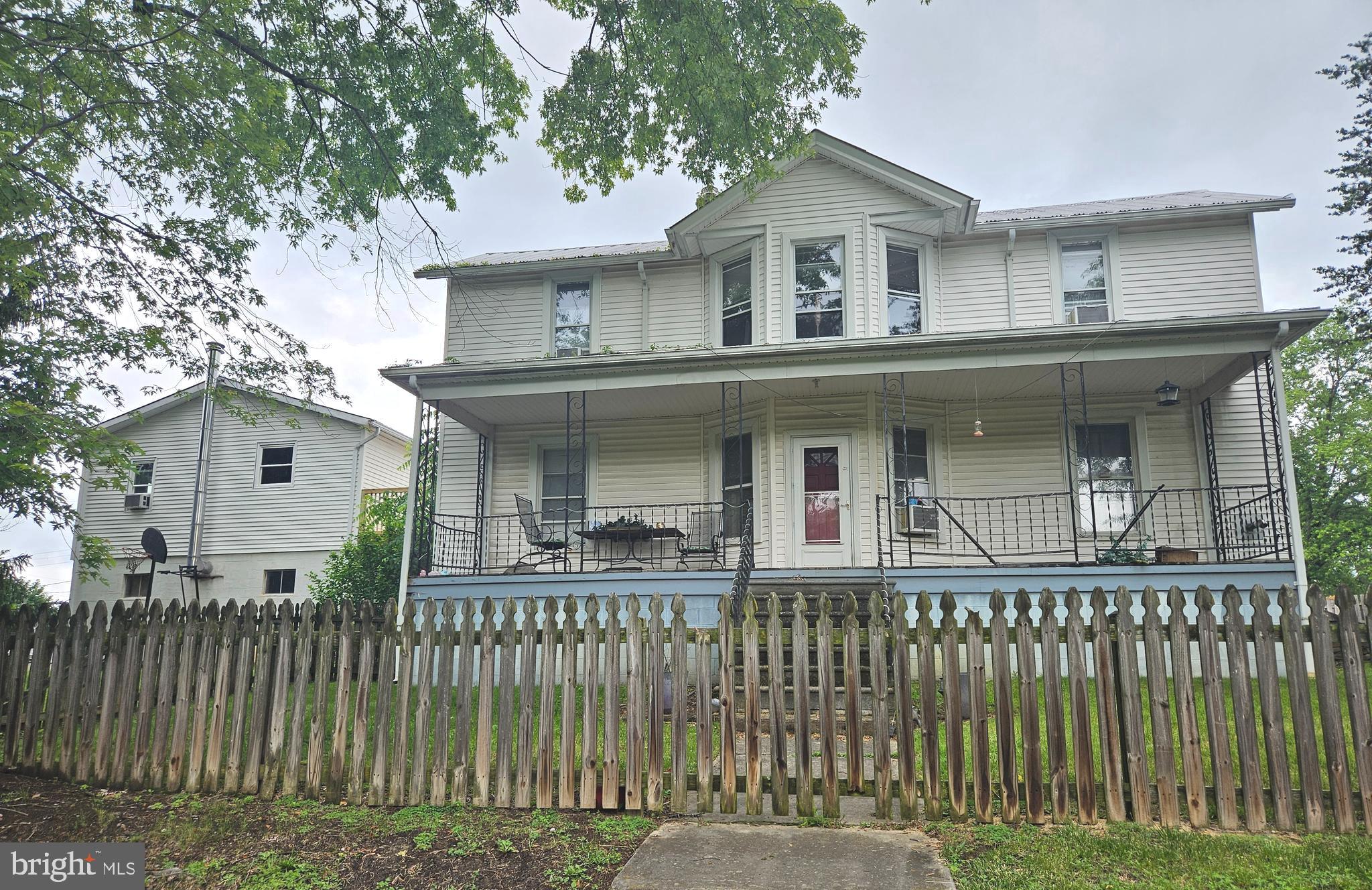 449 Harmison Ln