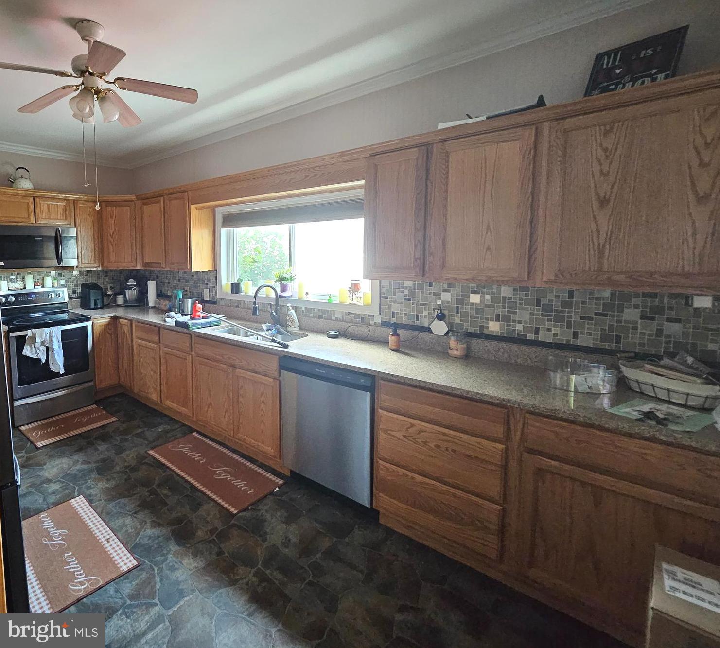 449 Harmison Ln